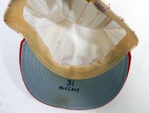 1994-96 סינסינטי האדומים צ'אק מק'לרוי 31 משחק משומש כובע לבן 7 DP22829 - משחק כובעי MLB